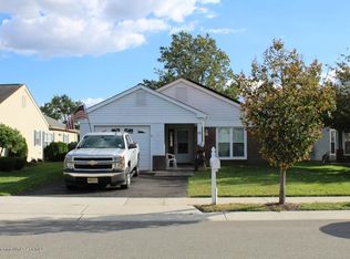 15 Frilham La, Manchester, NJ 08759