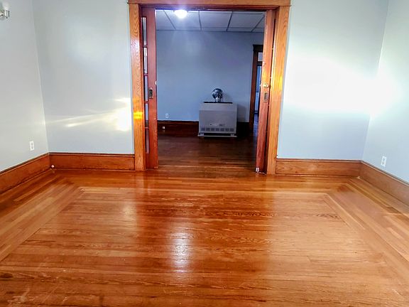 2nd image of 92 Weetamoe St #2