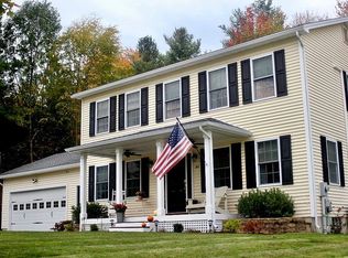 301 Woods Hollow Dr, Milton, VT 05468