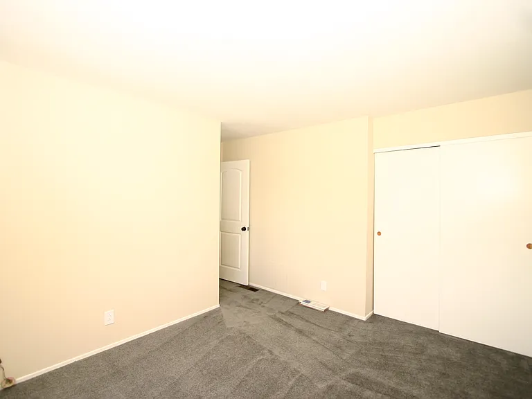 5470 Don Diablo Ct — Photo 21