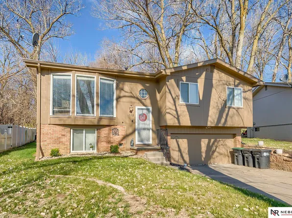 6332 N 51st Ave, Omaha, NE 68104