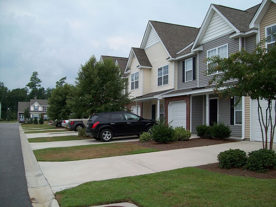 2nd image of 118 Bryce Ct