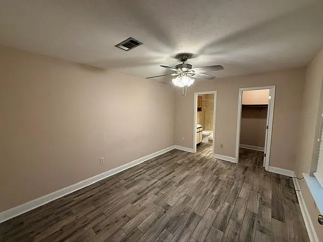 519 Aurora Ave — Photo 13