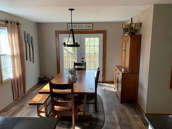 5th image of 545 Vincent Dr