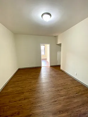 Rented by LRGNY Group, Inc. | media 10