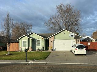 219 E Spruce St, Caldwell, ID 83605