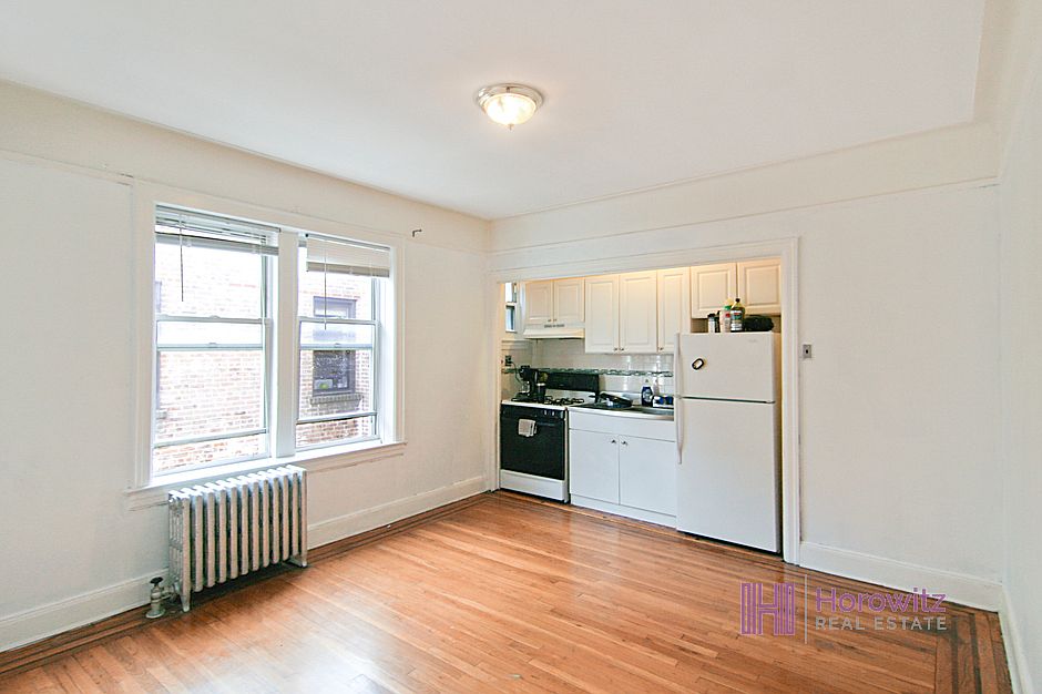 1st image of 4107 47th Ave APT 4C