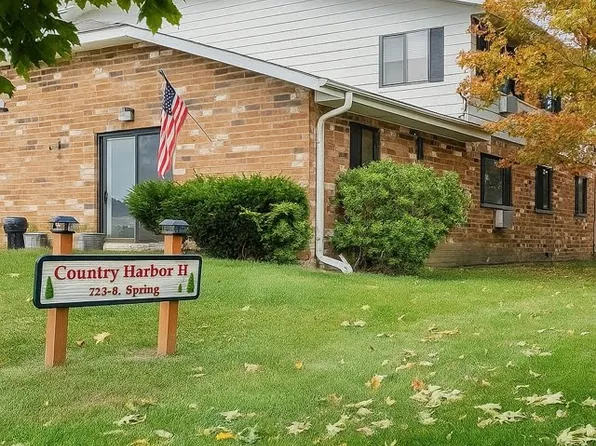 725 N Spring St #1, Random Lake, WI 53075