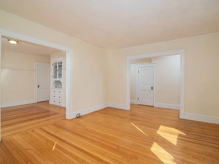 120 Clay St #1 — Photo 2
