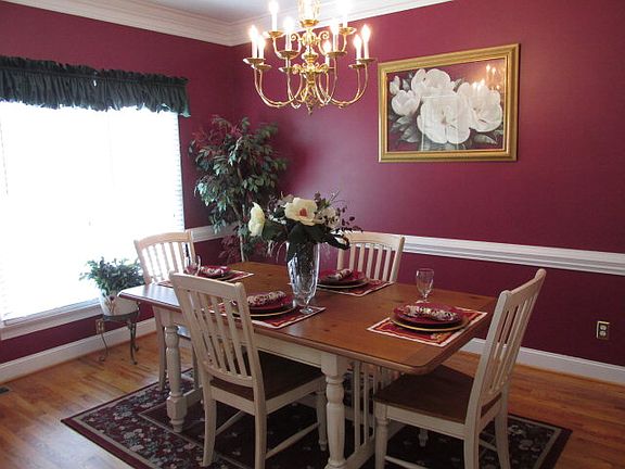 2nd image of 612 Woods Walk Ln