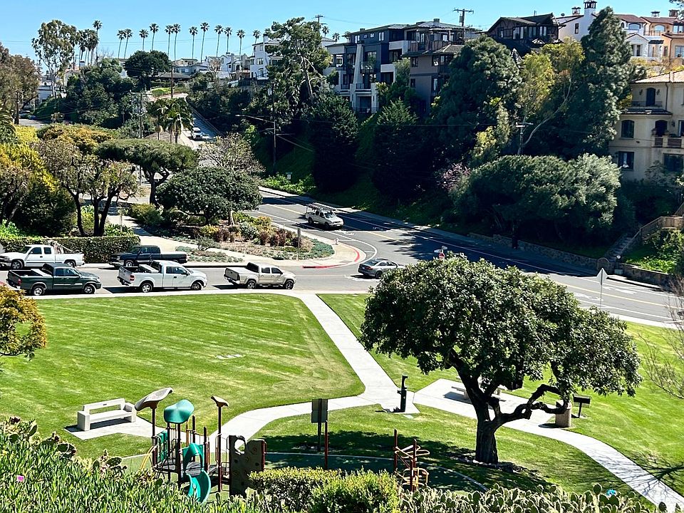 2304 Pacific Dr Corona Del Mar CA Zillow