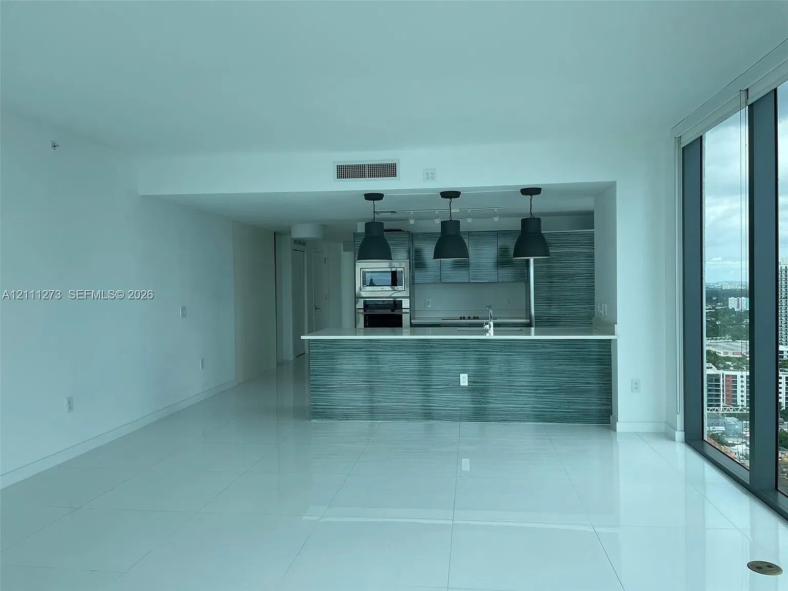 Icon Bay Condo — Photo 2