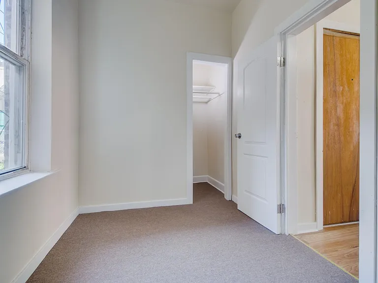 2511 W Le Moyne St #3 — Photo 5