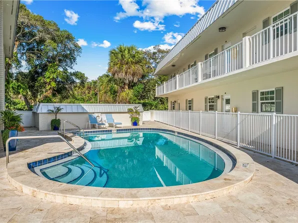 900 Jasmine Ln APT 6B, Vero Beach, FL 32963
