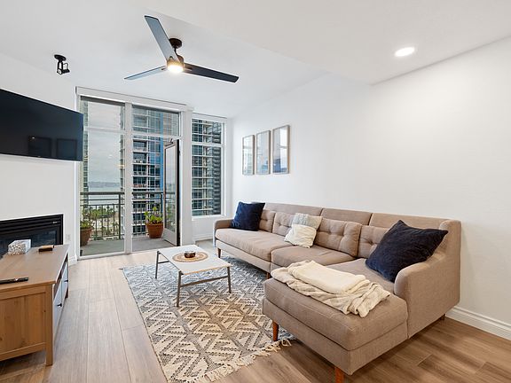 2nd image of 1240 India St Unit 1509