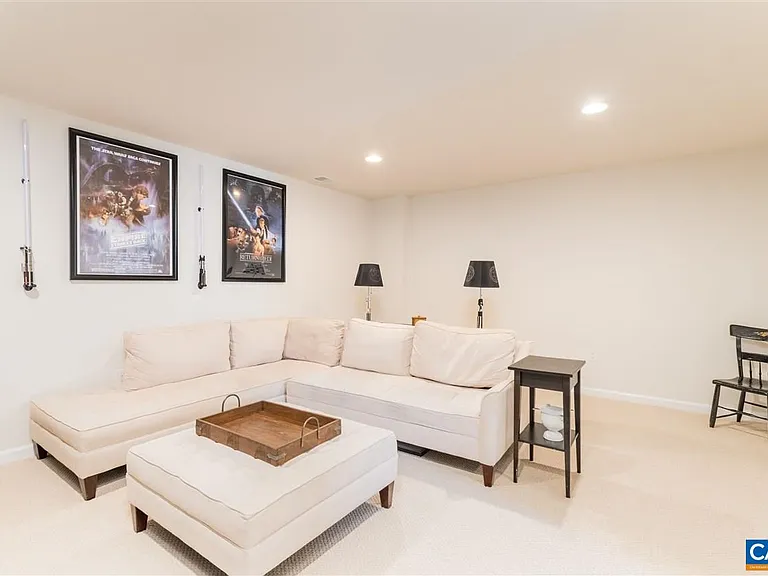 816 Oval Park Ln — Photo 3