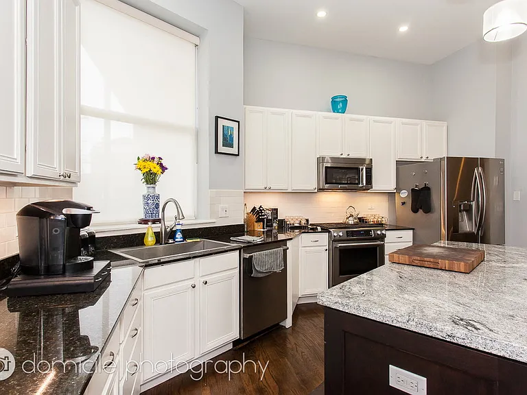 2113 W Washington Blvd #1 — Photo 2