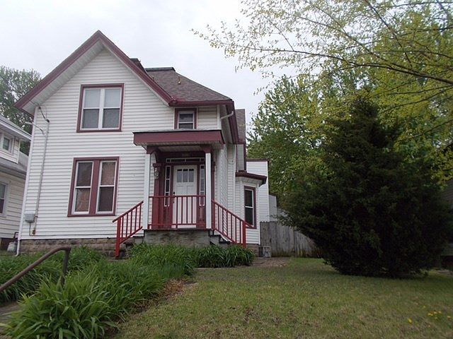 1st image of 2215 Broadway