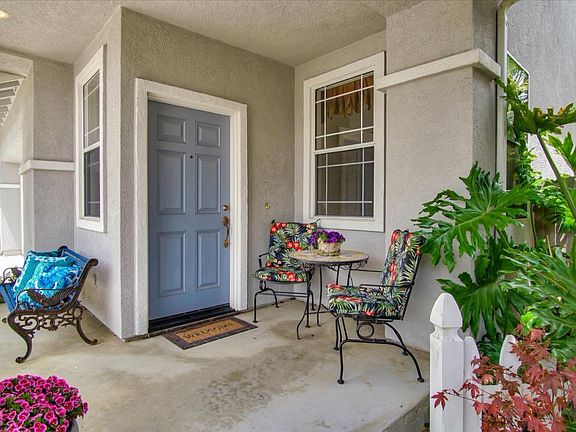 5th image of 68 Monterey Vista Dr