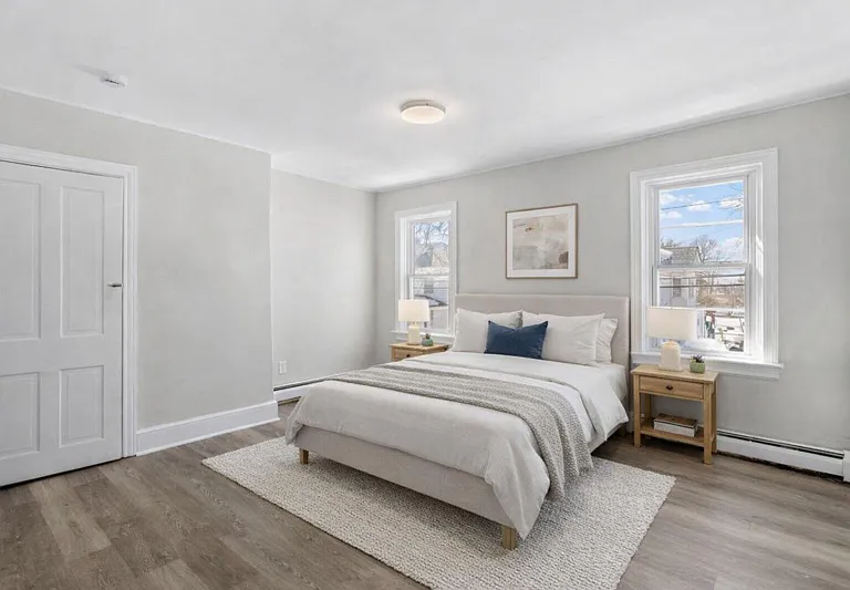 415 Wood St — Photo 3