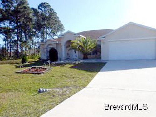 1st image of 641 Londonderry Cir SE