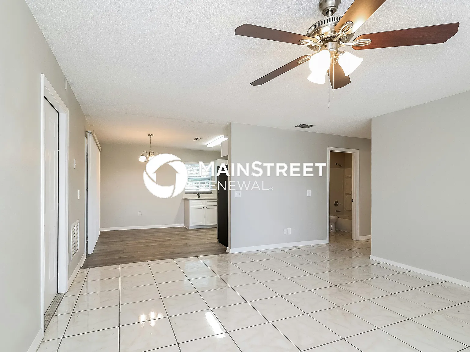 425 Danube Way — Photo 4