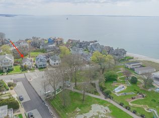 1174 Ocean Ave, New London, CT 06320