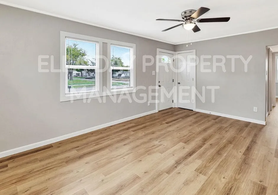 2505 N Chautauqua Ave — Photo 4