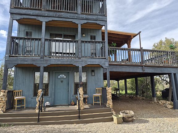 3rd image of 74 Juniper Hill Loop
