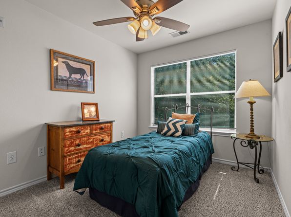 2900 Century Park Blvd APT 2005