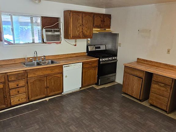 5th image of 820 Ridge Rd
