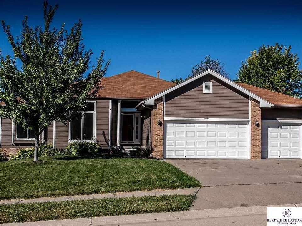 1st image of 12174 S 217th Ave