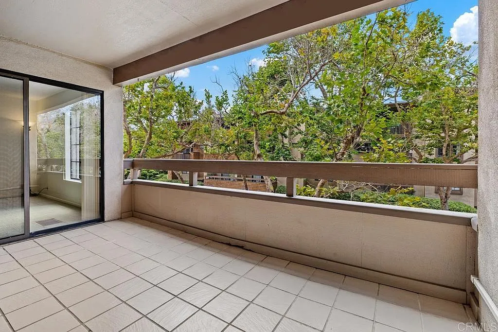 3 bed, 1426 sqft, $4,800 — Photo 2