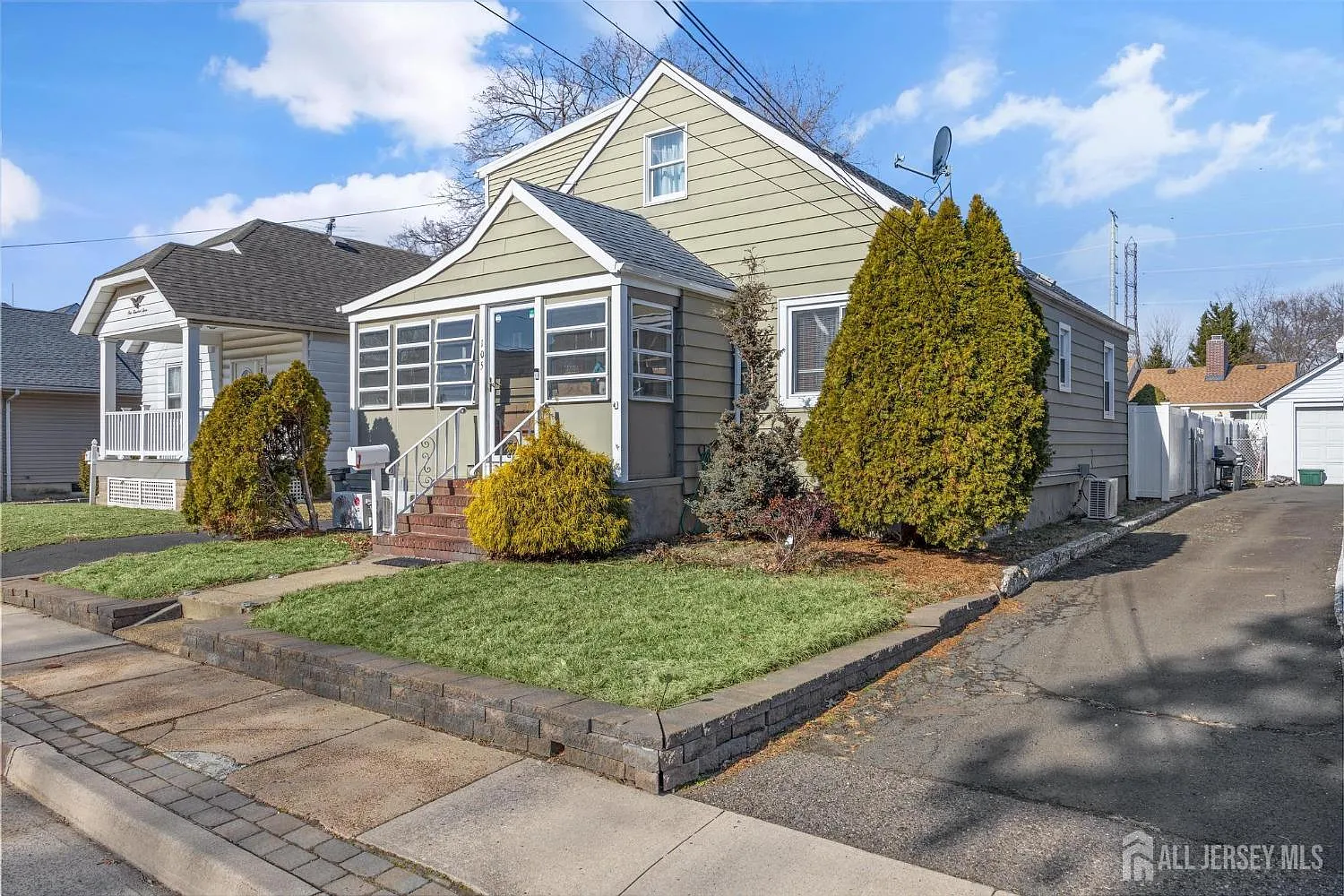 105 Booream Ave photo 1