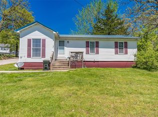 104 Cedar St, Crocker, MO 65452