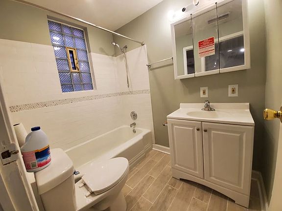 4th image of 3055 N Clybourn Ave APT 2