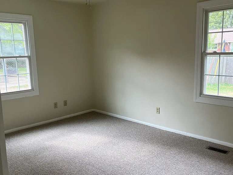 2804 Willowpark Dr — Photo 8