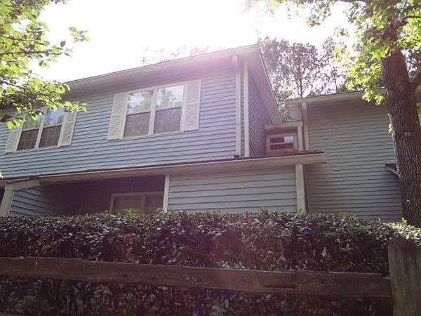 6824 Glenridge - Front View