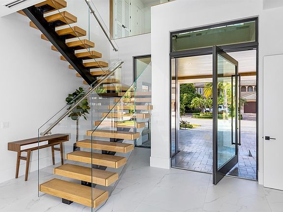 4th image of 2506 Sea Island Drive