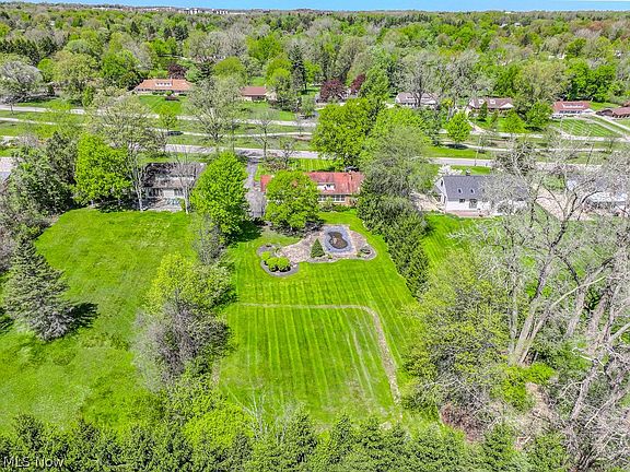 2nd image of 29426 Gates Mills Blvd