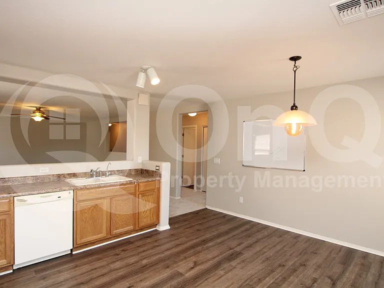 1286 W Roosevelt Ave — Photo 3