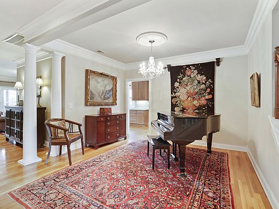 5th image of 1148 Fairvue Village Ln