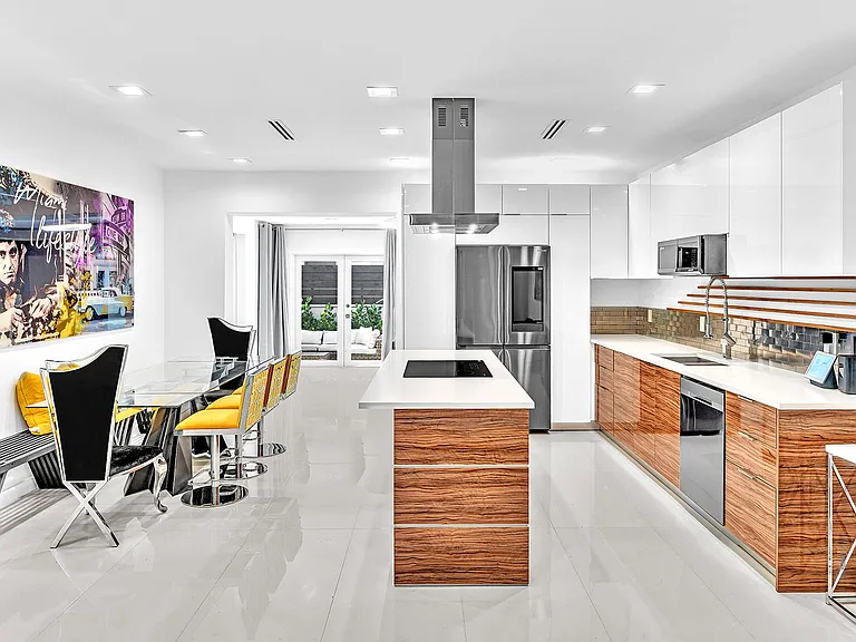 1000 10th St #8B — Photo 1