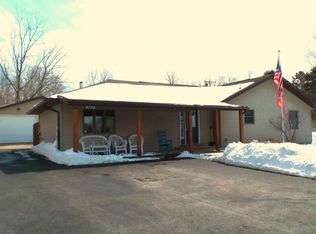 4766 2nd St, Cheboygan, MI 49721