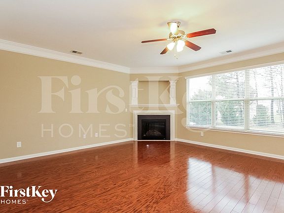 2nd image of 105 Marquette Dr
