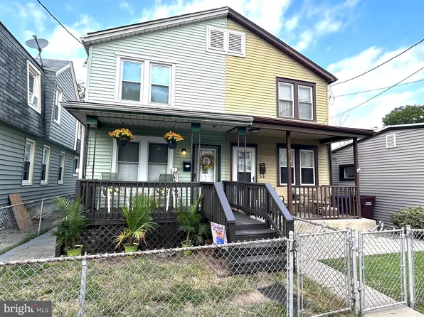 217 Taylor St, Riverside, NJ 08075