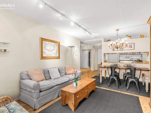 300 Rector Place 4B image 3 of 16