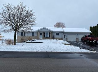 530 Galena St, Benton, WI 53803
