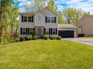 418 Homewood Dr, Fayetteville, NY 13066