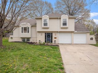 12805 Winchester Ave, Grandview, MO 64030